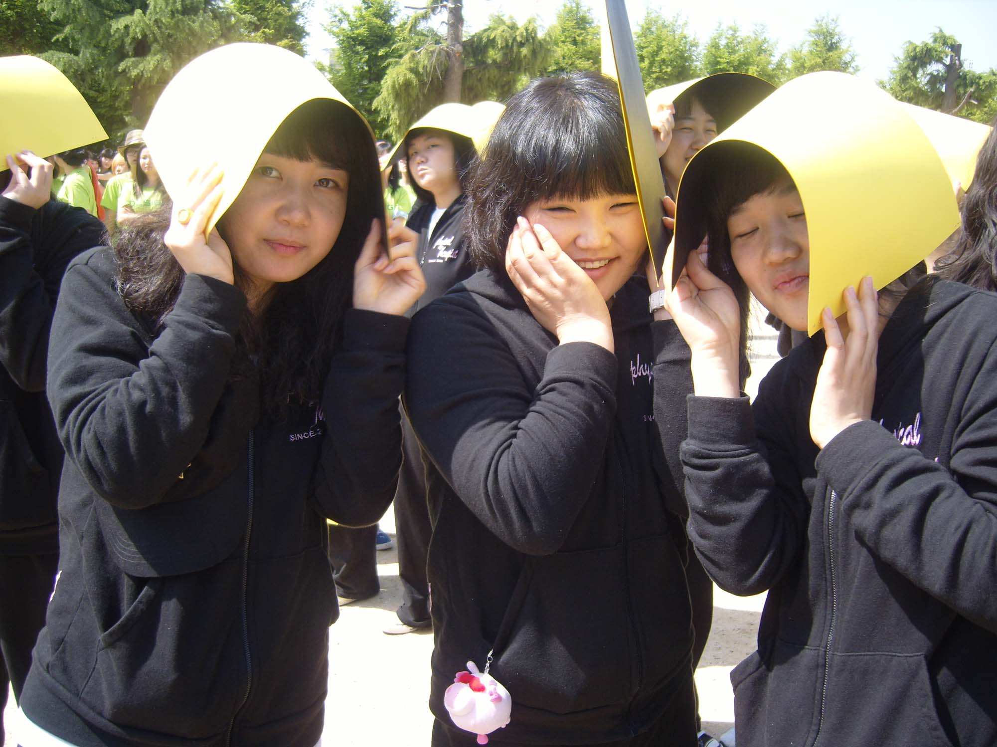 741430678_16b0b94e_SS102497+copy.jpg